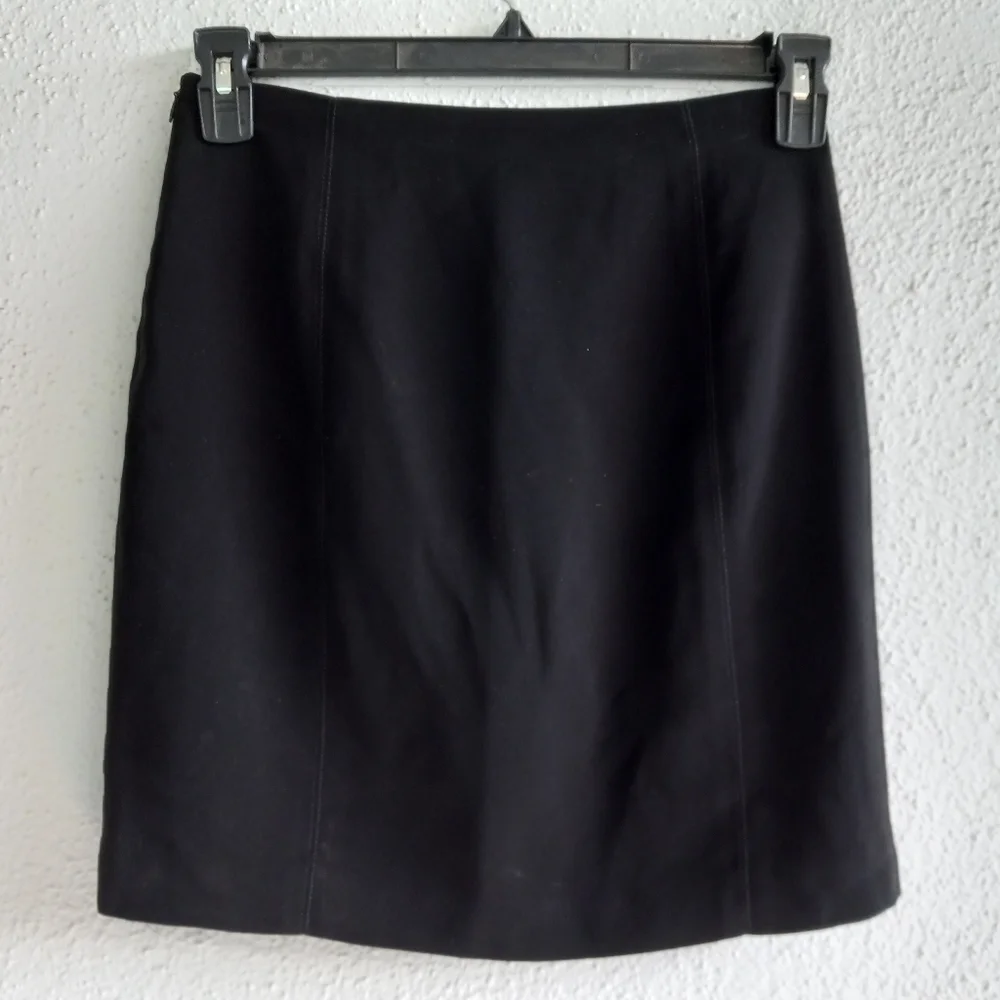 😁bebe Skirt - Picture 2 of 5